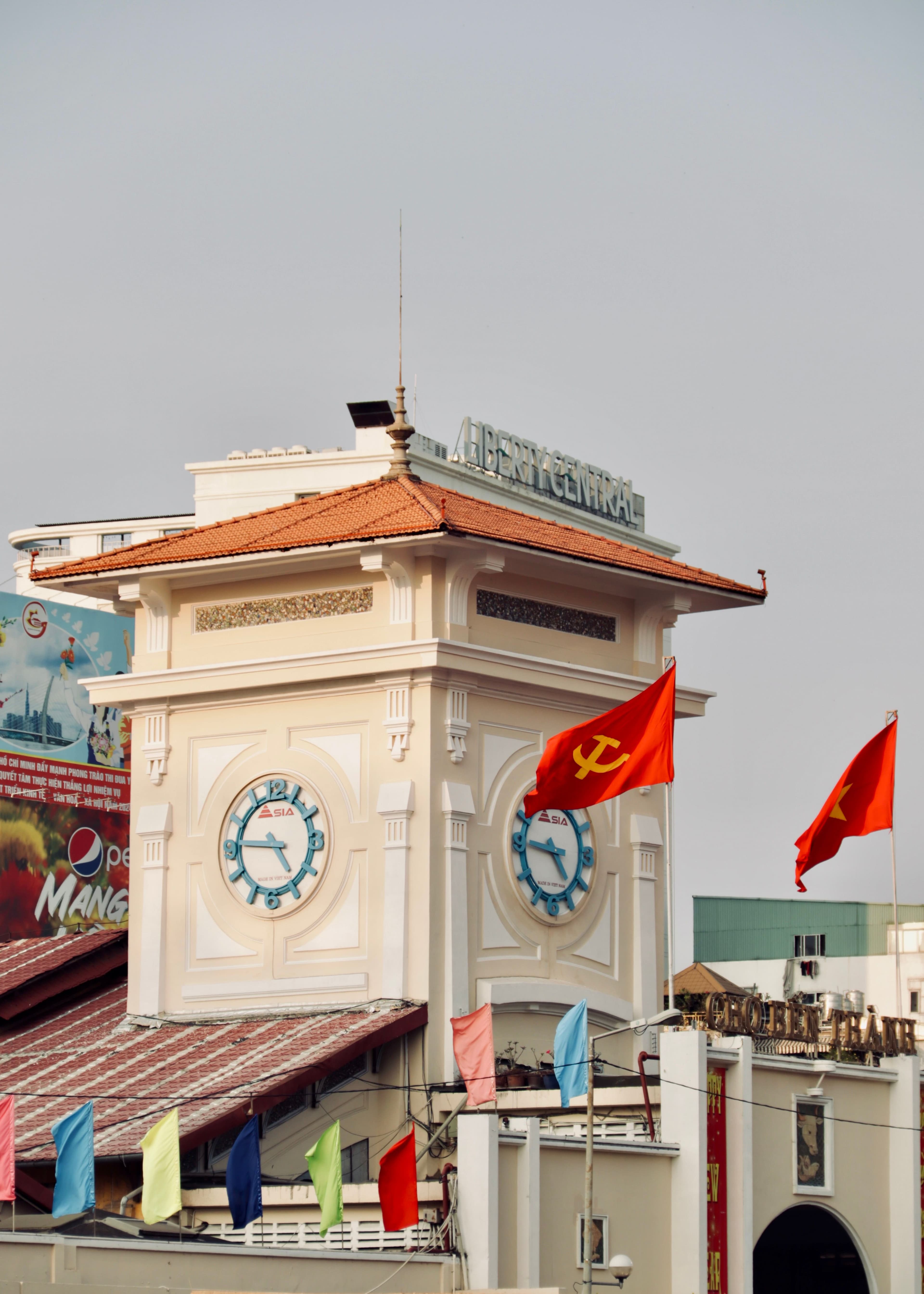 หอนาฬิกาตลาดเบนถัน สัญลักษณ์ของโฮจิมินห์ซิตี้