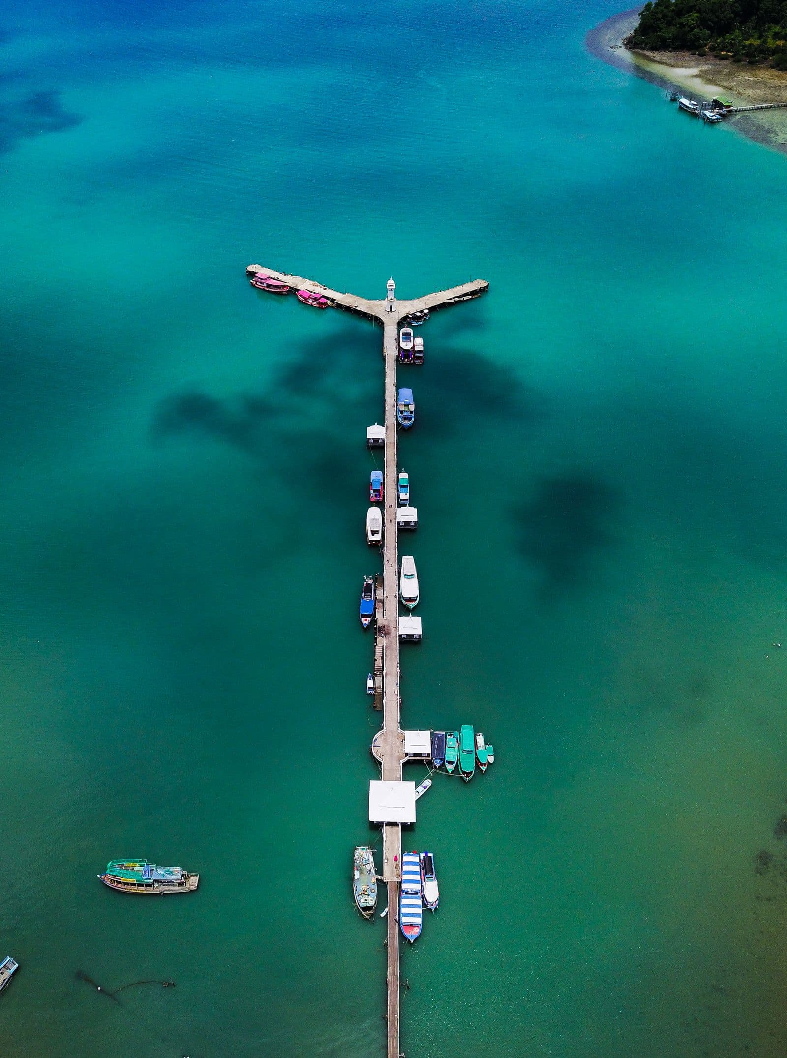 ท่าเรือหมู่บ้านชาวประมงบางเบ้า เกาะช้าง